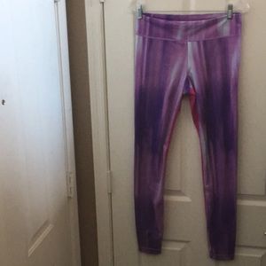 Ladies’ Under Armour Fitted allseason gear Leggings (M)